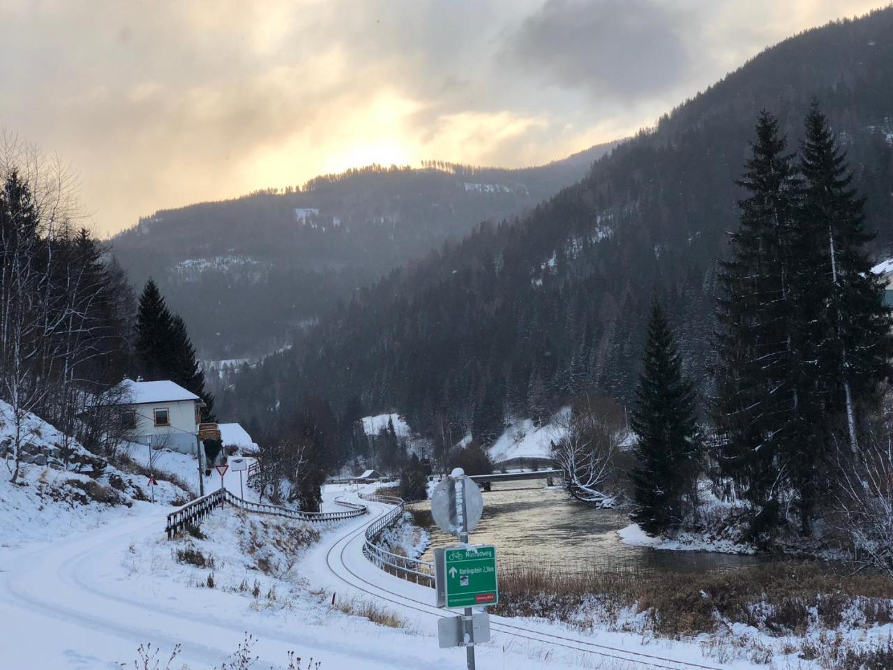 Riverside Ski Apartment Ramingstein Exterior photo
